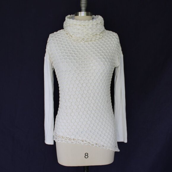 Twenty Montreal mesh crochet macramé net cream funnel top tunic hoodie sweater - Picture 4 of 9